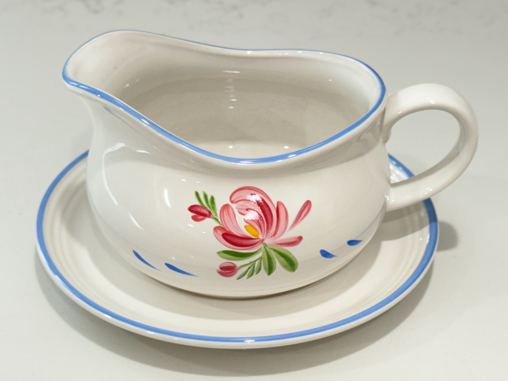 Vtg 80's International Tableworks Botania Gravy Boat Saucer Set Stoneware Japan